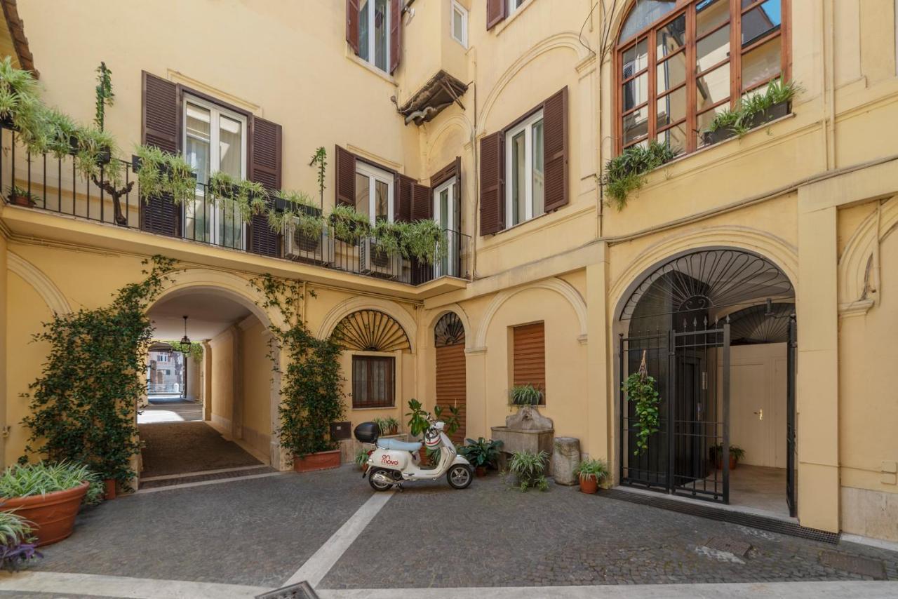 Largo Di Torre Argentina Apartment Rome Exterior photo